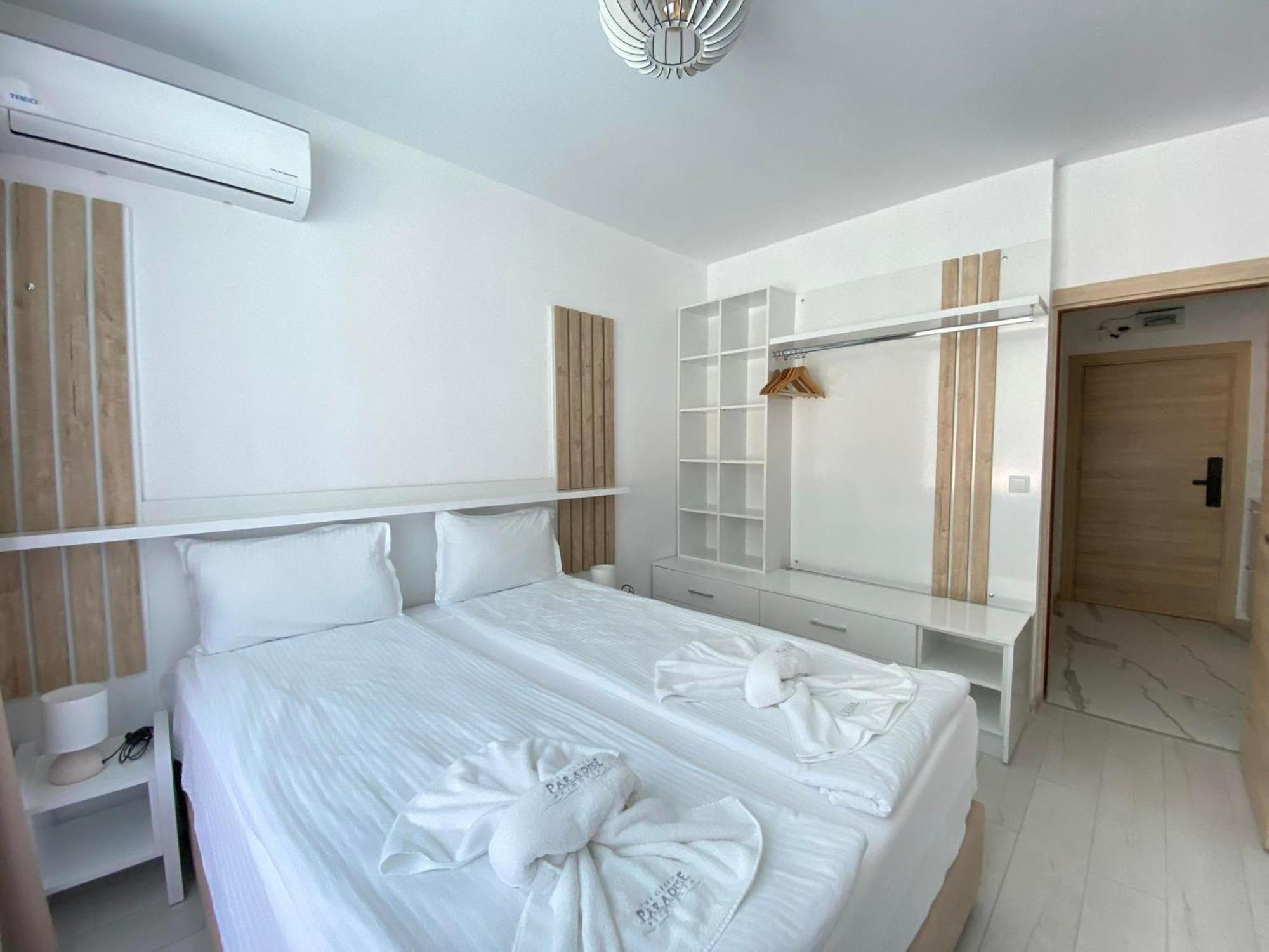 Aparthotel The Paradise *